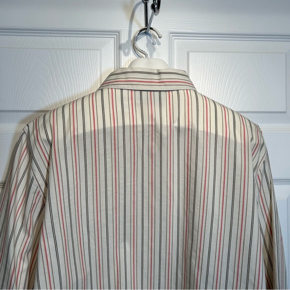 Tailored Button Front Floral Embroidery Top Size 20W - Picture 5 of 9